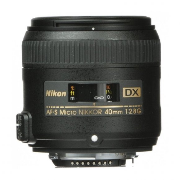 Объектив Nikon AF-S DX Micro NIKKOR 40mm f/2.8G, чёрный Объектив Nikon AF-S DX Micro NIKKOR 40mm f/2.8G, чёрный