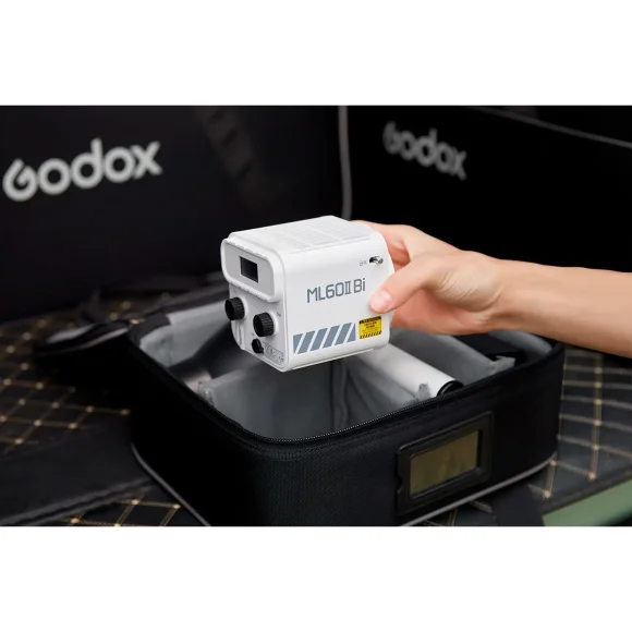 Осветитель светодиодный Godox ML60II Bi 