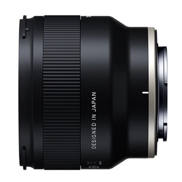 Объектив Tamron 35mm f/2.8 Di III OSD M 1:2 for Sony E, чёрный Объектив Tamron 35mm f/2.8 Di III OSD M 1:2 for Sony E, чёрный