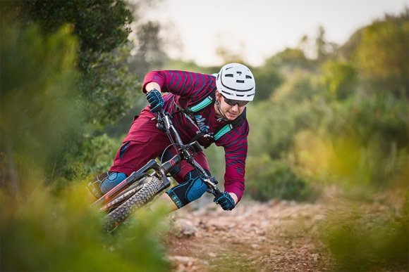 Объектив Tamron SP AF 70-200mm f/2.8 Di VC USD G2 Canon EF, черный 