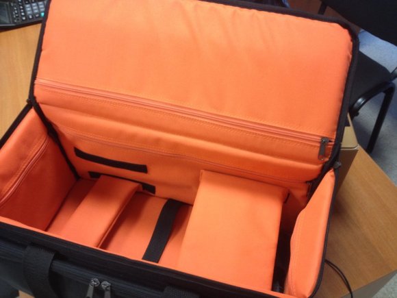 Сумка для видеокамеры (средняя квадратная) Сумка для видеокамеры (средняя квадратная)