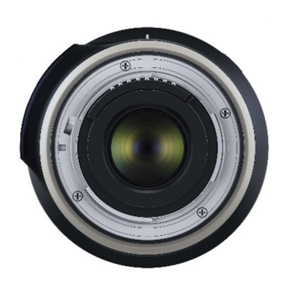 Объектив Tamron 18-400mm f/3.5-6.3 Di II VC HLD Canon EF-S, черный 