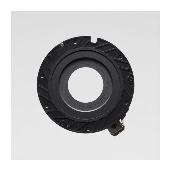 Объектив Sony FE 200-600mm f/5.6–6.3G OSS, белый/черный Объектив Sony FE 200-600mm f/5.6–6.3G OSS, белый/черный