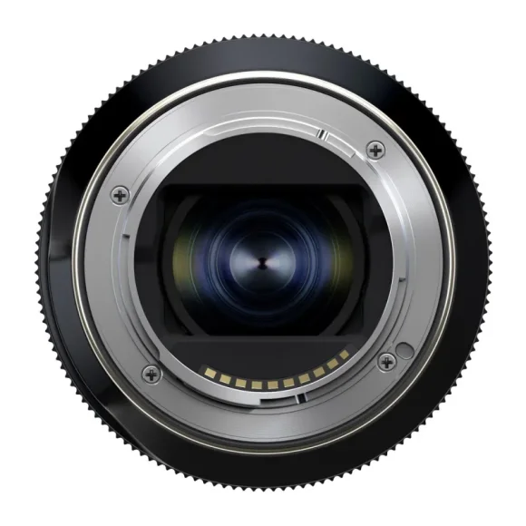 Объектив Tamron 25-200mm F/2.8-5.6 DI III VXD G2 Sony E 