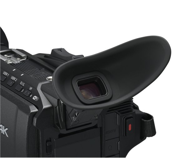 Видеокамера Panasonic HC-X2100 