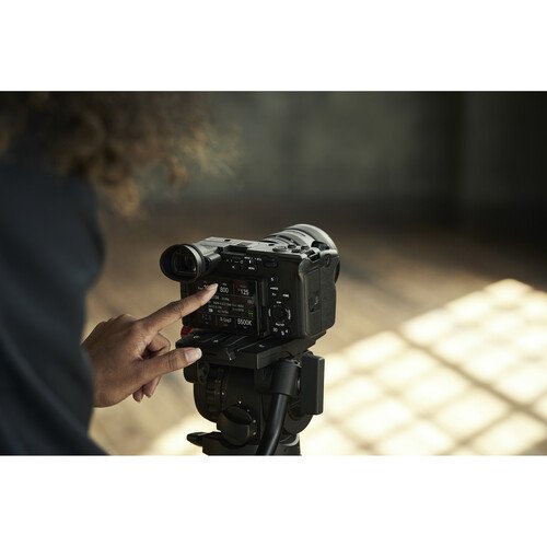 Видеокамера Sony FX2 body (ILME-FX2B) Видеокамера Sony FX2 body (ILME-FX2B)