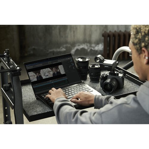 Видеокамера Sony FX2 body (ILME-FX2B) Видеокамера Sony FX2 body (ILME-FX2B)