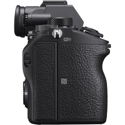 Фотоаппарат Sony Alpha a7 III (ILCE-7M3) Kit FE 28-70mm f/3.5-5.6 OSS II, чёрный Фотоаппарат Sony Alpha a7 III (ILCE-7M3) Kit FE 28-70mm f/3.5-5.6 OSS II, чёрный