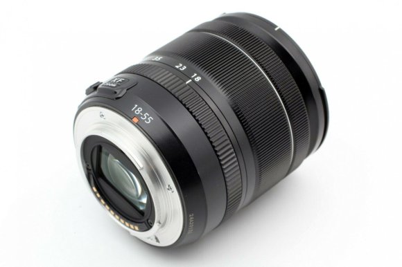 Объектив Fujifilm XF 18-55mm f/2.8-4.0 R LM OIS, чёрный  Объектив Fujifilm XF 18-55mm f/2.8-4.0 R LM OIS, чёрный