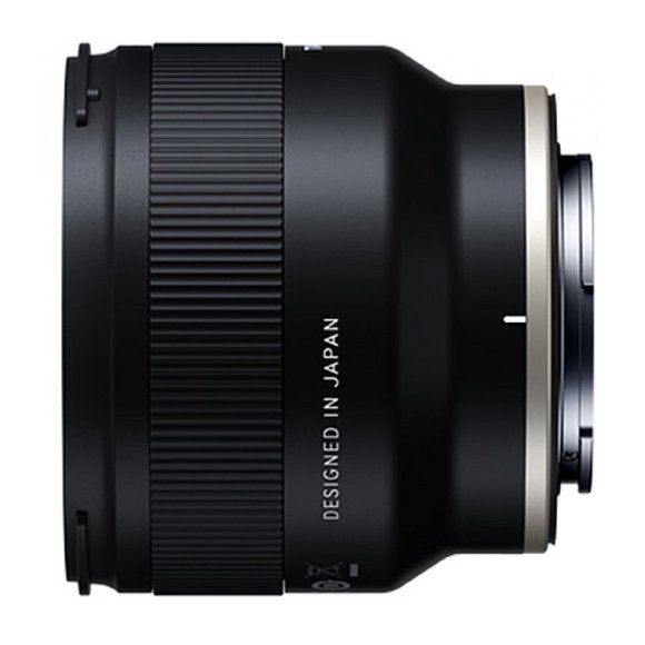 Объектив Tamron 24mm f/2.8 Di III OSD M 1:2 Sony E, чёрный Объектив Tamron 24mm f/2.8 Di III OSD M 1:2 Sony E, чёрный