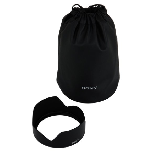 Объектив Sony E 18-135mm f/3.5-5.6 OSS, чёрный Объектив Sony E 18-135mm f/3.5-5.6 OSS, чёрный