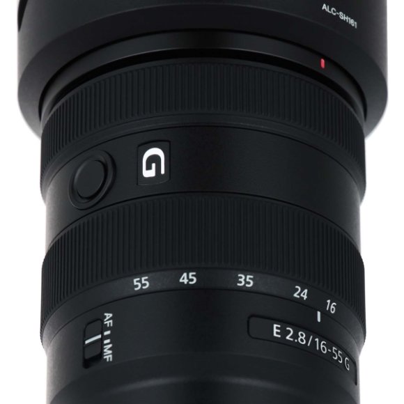 Объектив Sony E 18-135mm f/3.5-5.6 OSS, чёрный Объектив Sony E 18-135mm f/3.5-5.6 OSS, чёрный