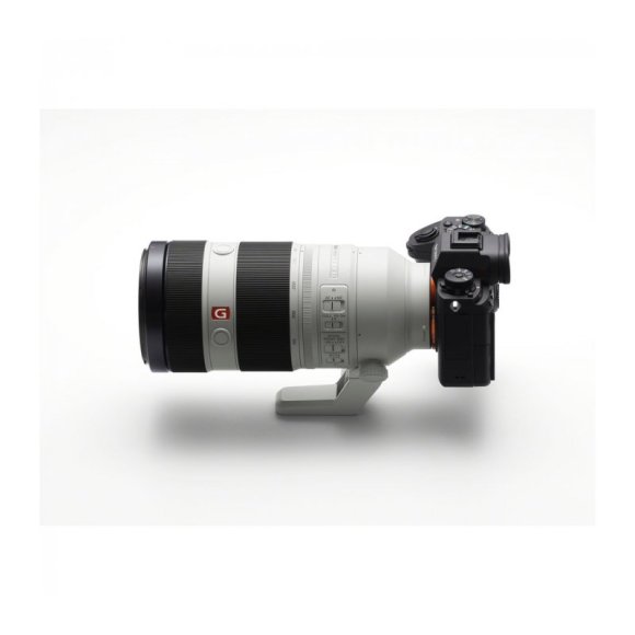 Объектив Sony FE 100-400mm F4.5-5.6 GM OSS, белый Объектив Sony FE 100-400mm F4.5-5.6 GM OSS, белый